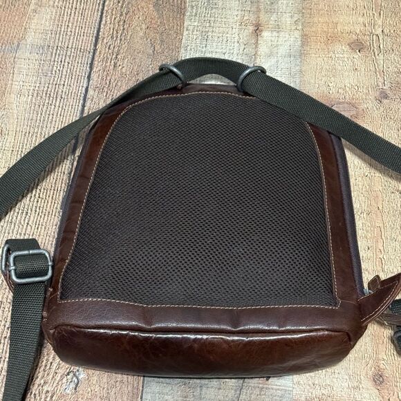 Jack Georges Voyager Convertible Backpack / Crossbody Brown Leather Unisex main image 10